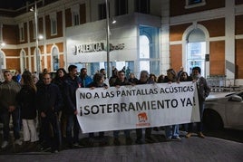 Palencia sale a la calle para protestar por las pantallas acústicas