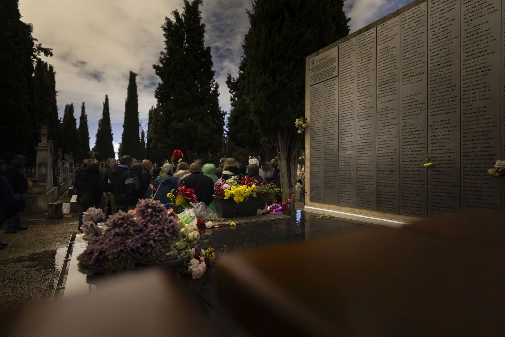 Las imágenes de la ruta guiada en el cementerio de El Carmen
