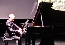 El pianista Alberto Rosado, durante su actuación.