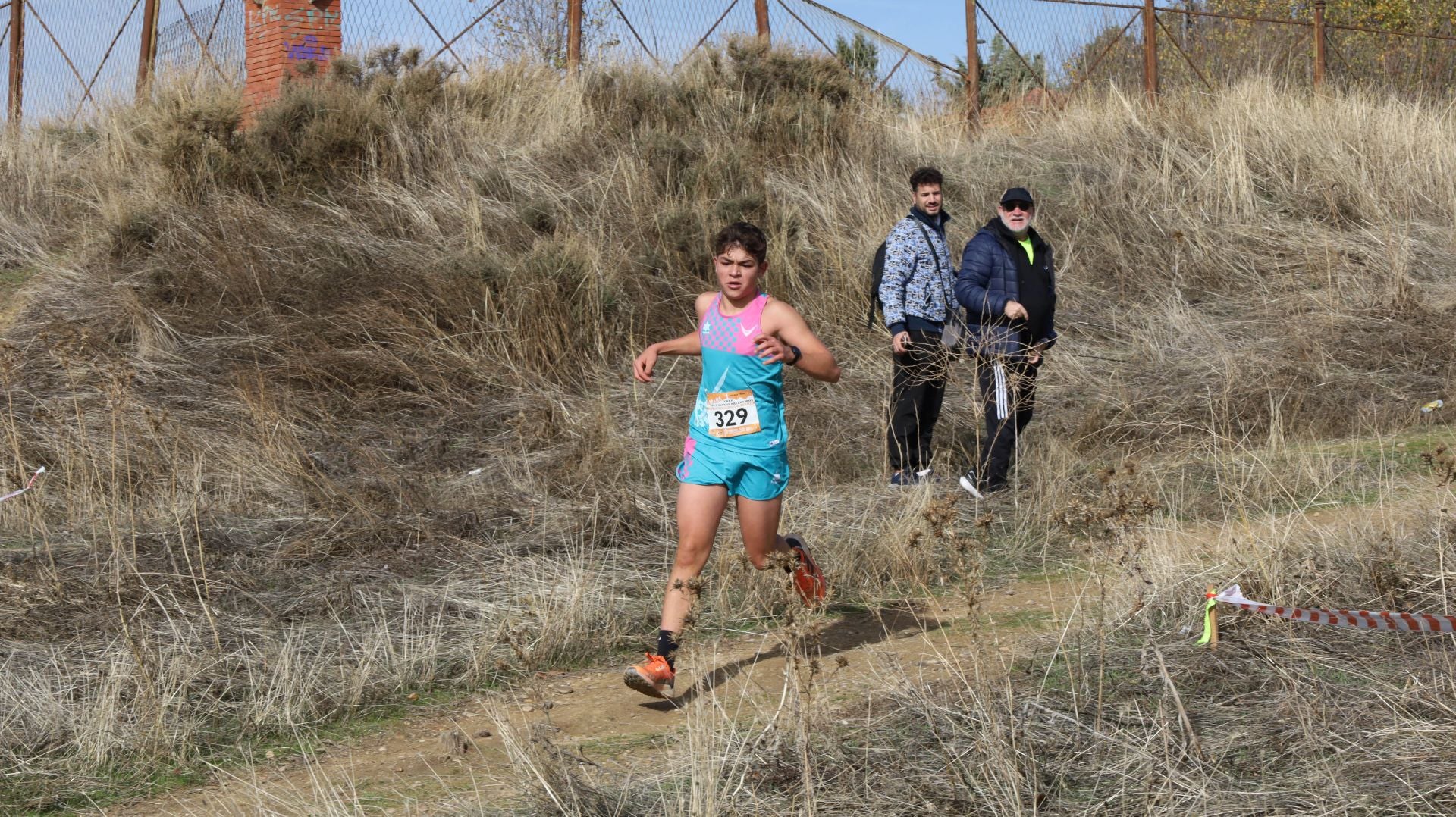 Doscientos atletas participan en el trail de Los Tres Cerros Palentinos