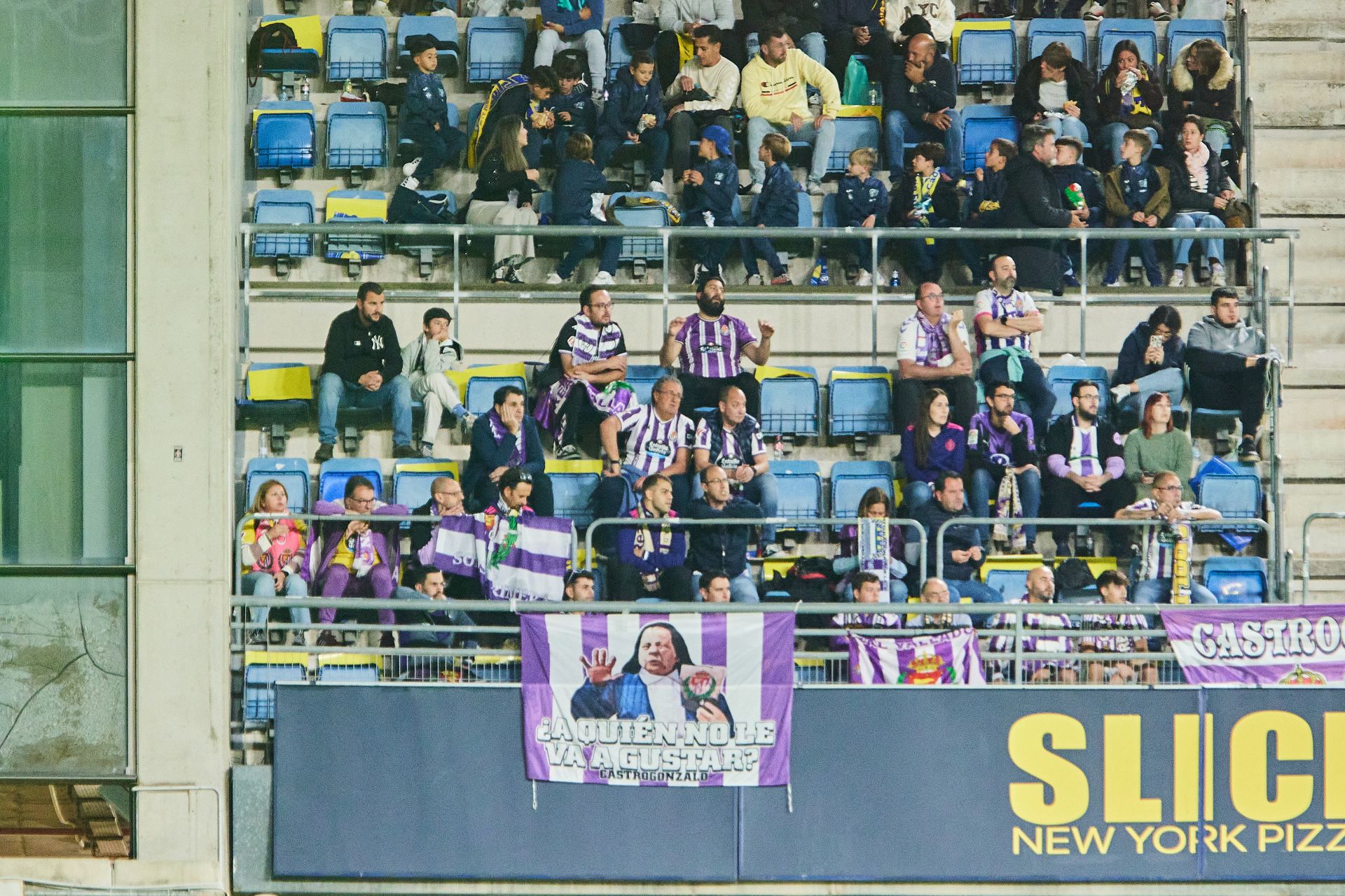 El partido entre el Cádiz y el Real Valladolid, en imágenes (1/2)