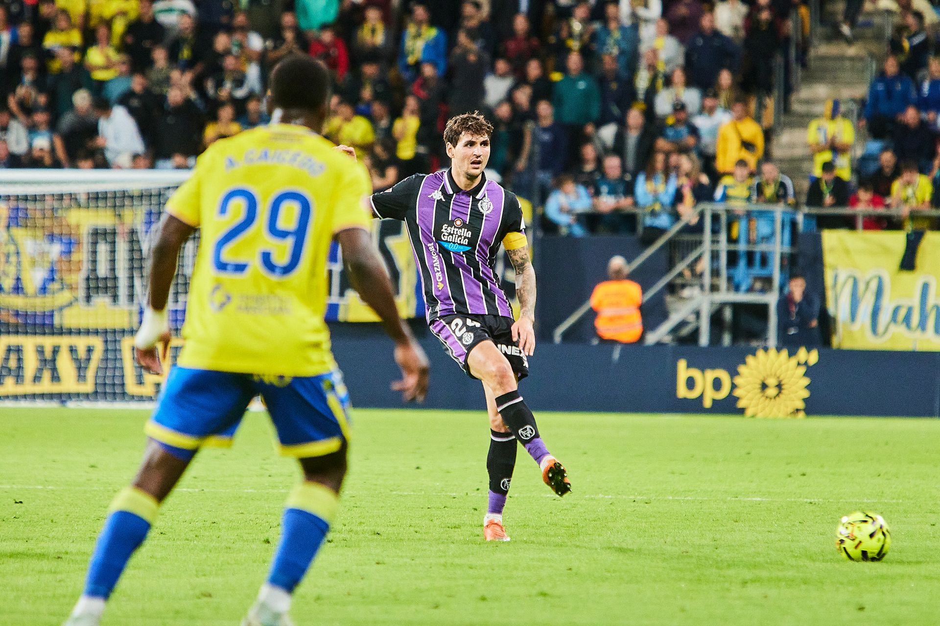 El partido entre el Cádiz y el Real Valladolid, en imágenes (1/2)