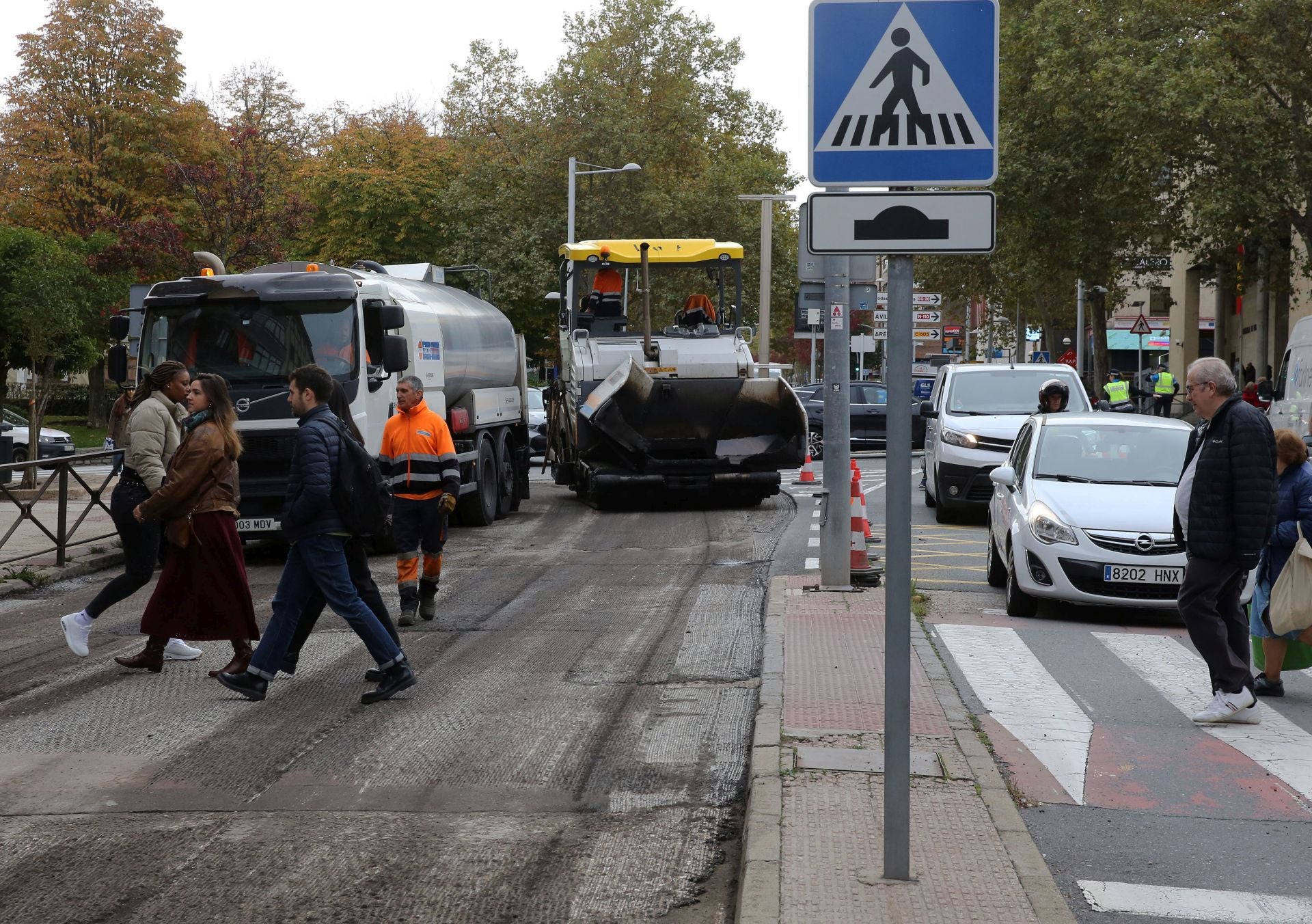 Fotos de los atascos en Ezequiel González por las obras