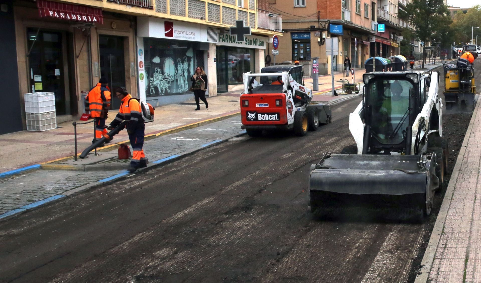 Fotos de los atascos en Ezequiel González por las obras