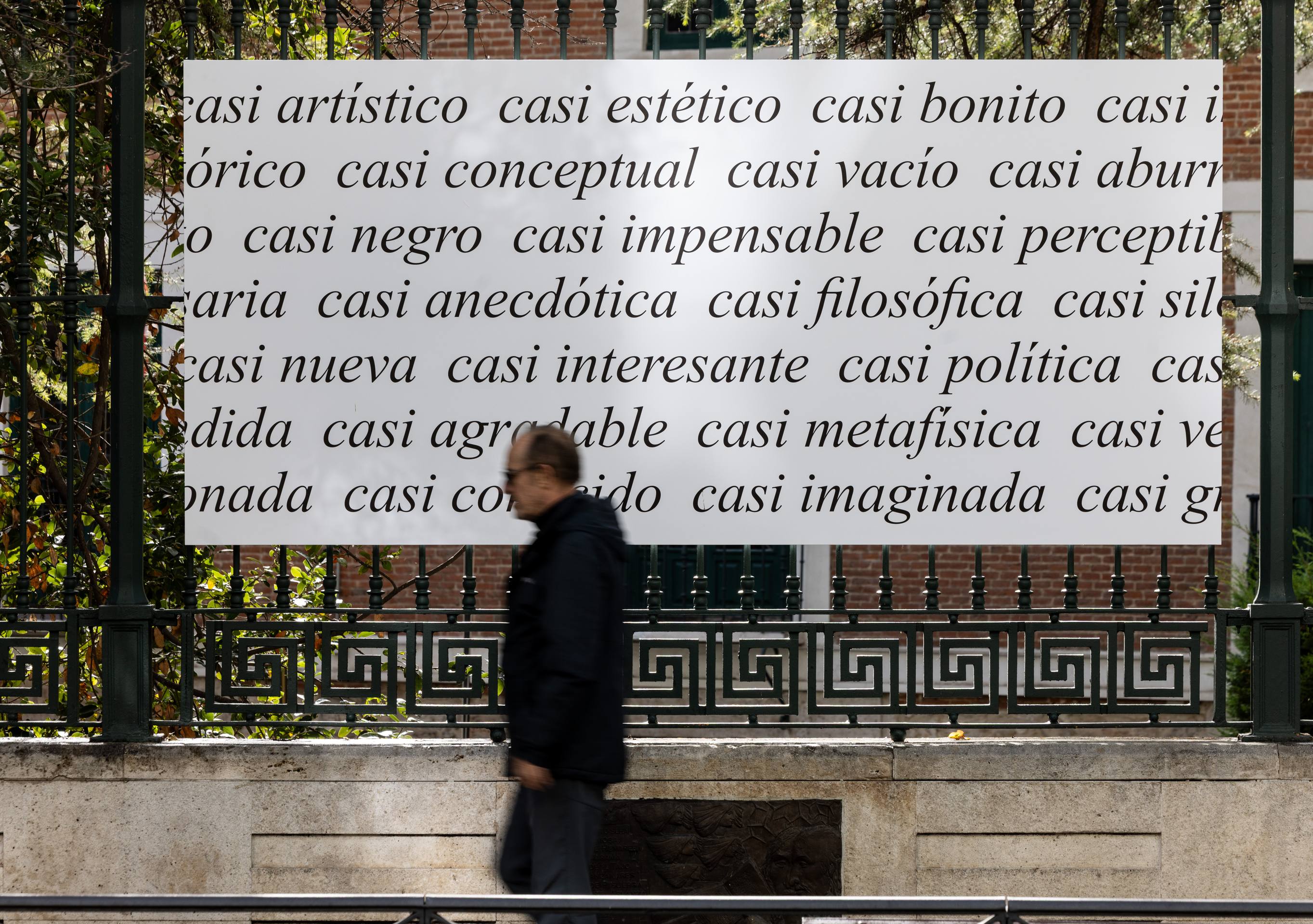 La exposición de Ignasi Aballí en la Casa de Cervantes, en imágenes