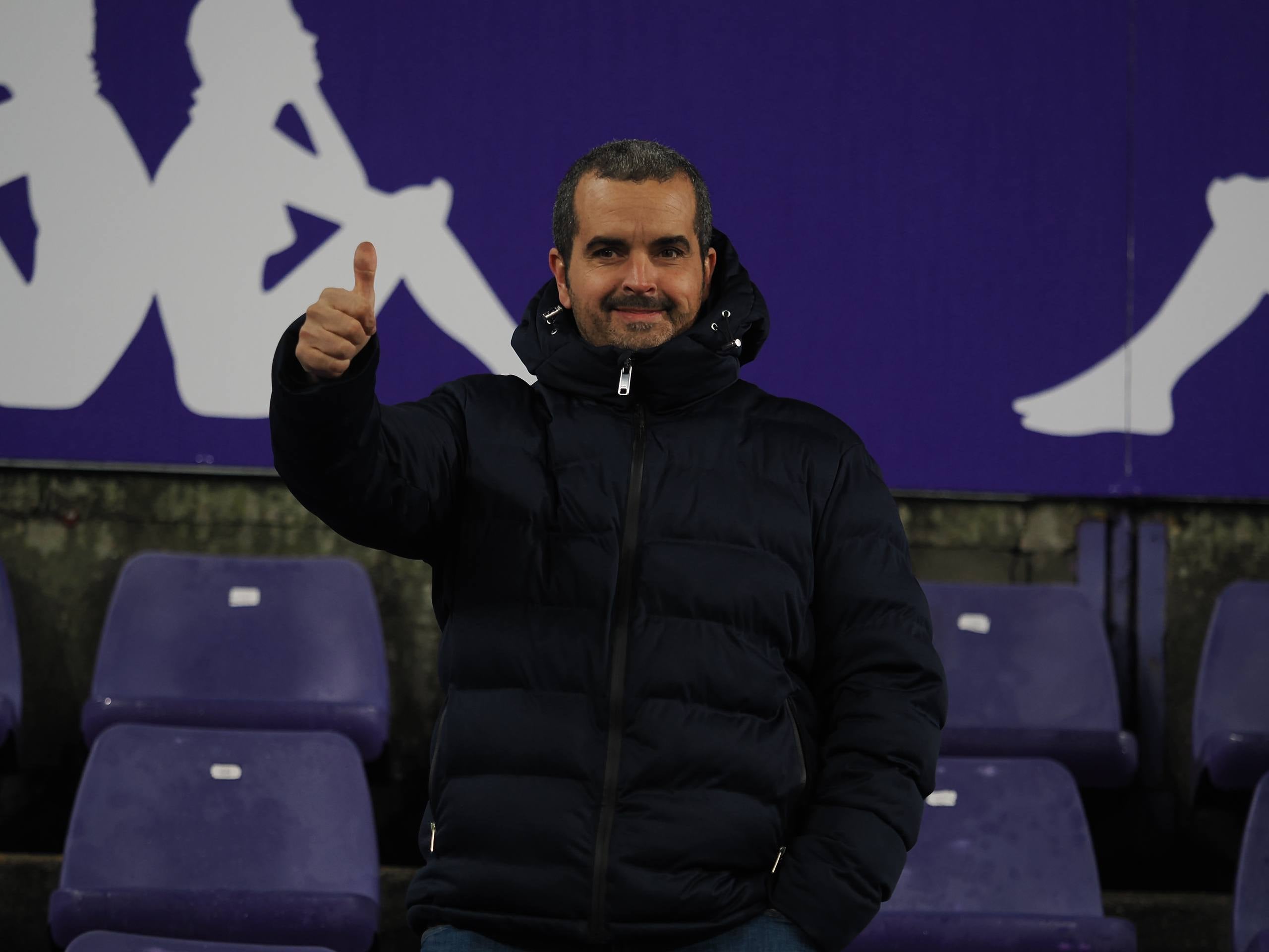 Búscate en la grada del estadio José Zorrilla (1/5)