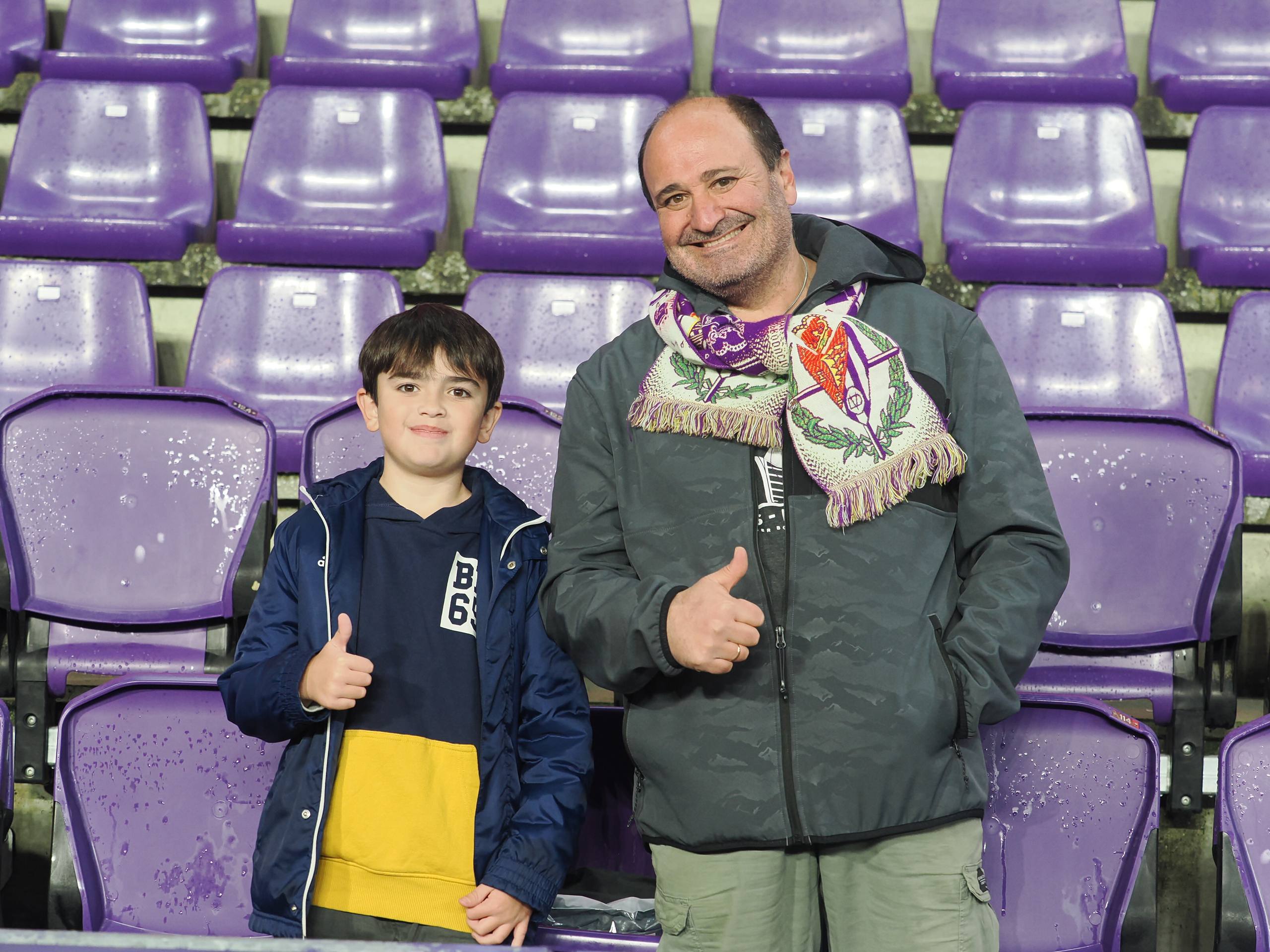 Búscate en la grada del estadio José Zorrilla (3/5)