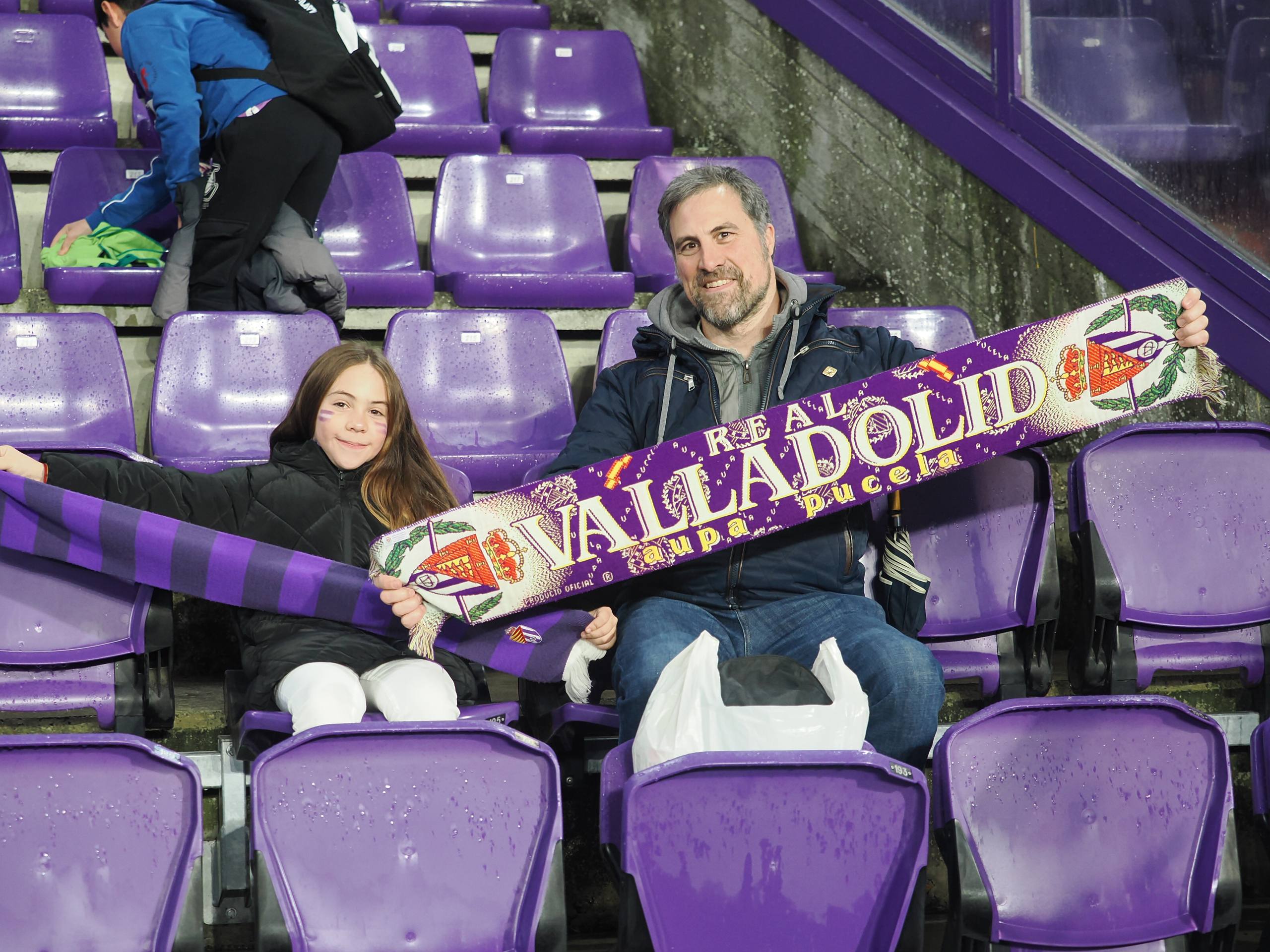 Búscate en la grada del estadio José Zorrilla (4/5)