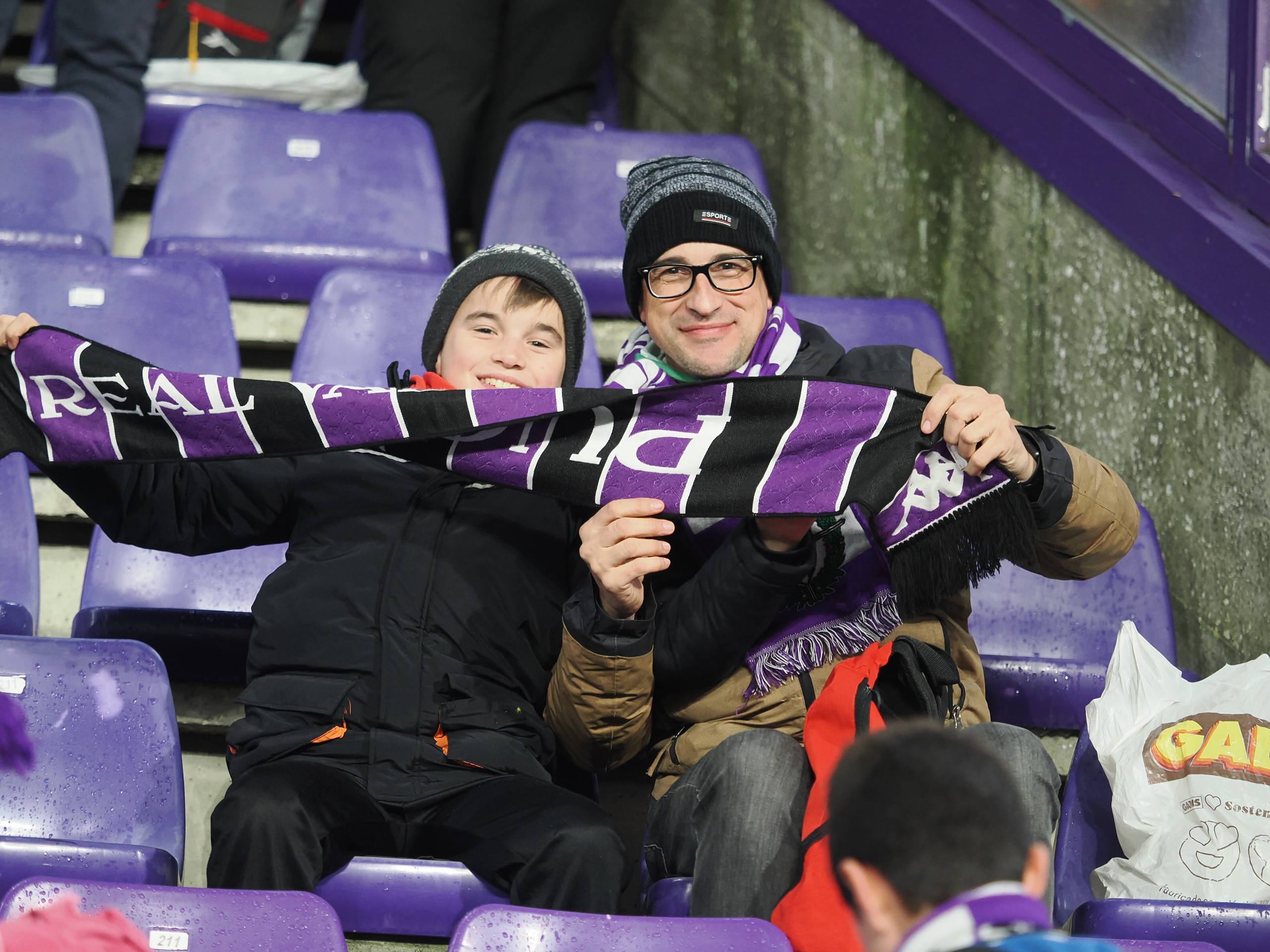 Búscate en la grada del estadio José Zorrilla (4/5)