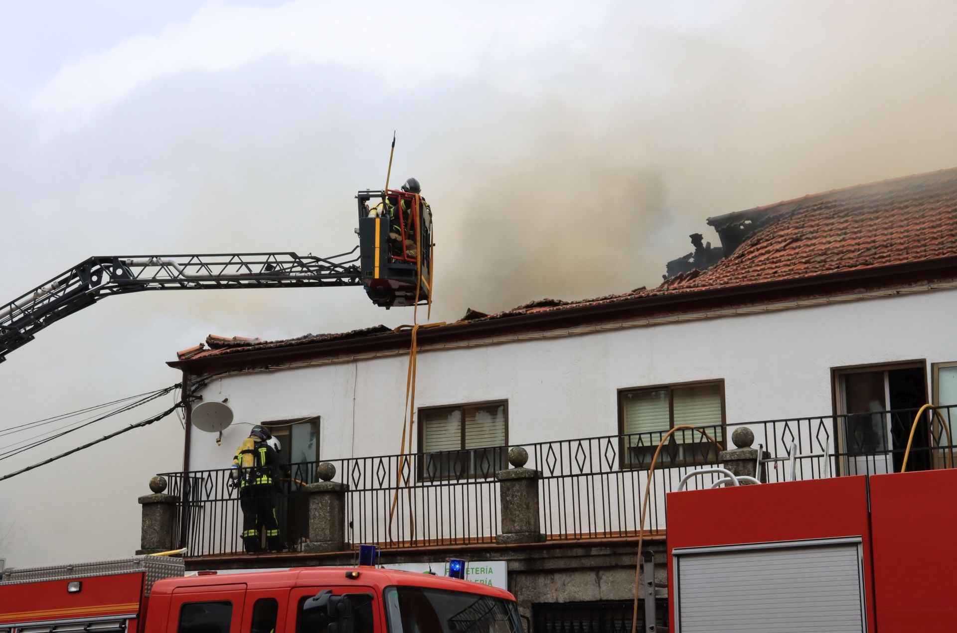 Fotos del incendio en la travesía de San Rafael