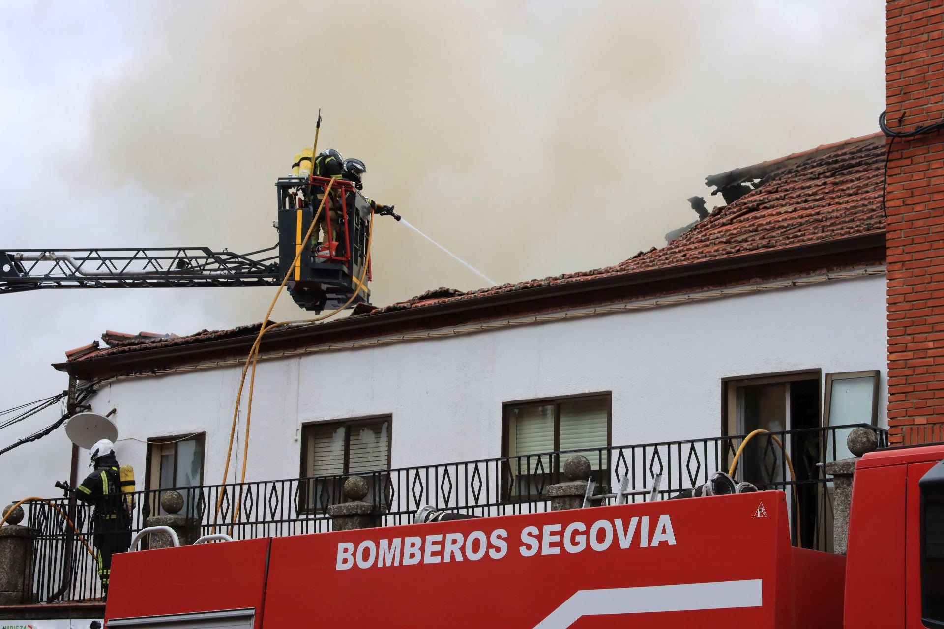 Fotos del incendio en la travesía de San Rafael