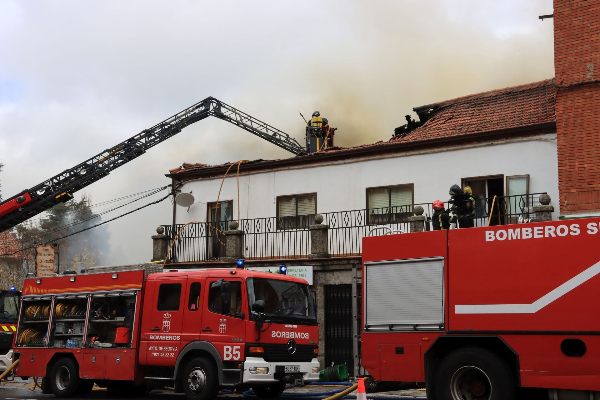 Fotos del incendio en la travesía de San Rafael