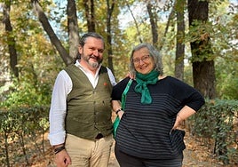 Raúl de Tapia y Clara Obligado, en el Retiro.