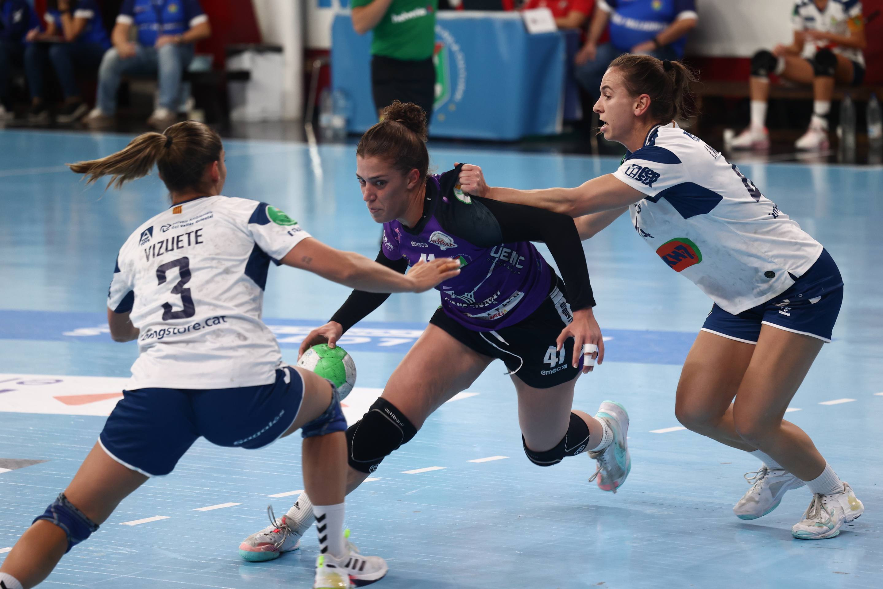 Las imágenes de la derrota del Aula ante Granollers