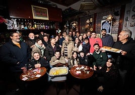 Participantes en la fiesta solidaria de Encuentros por la Amazonia