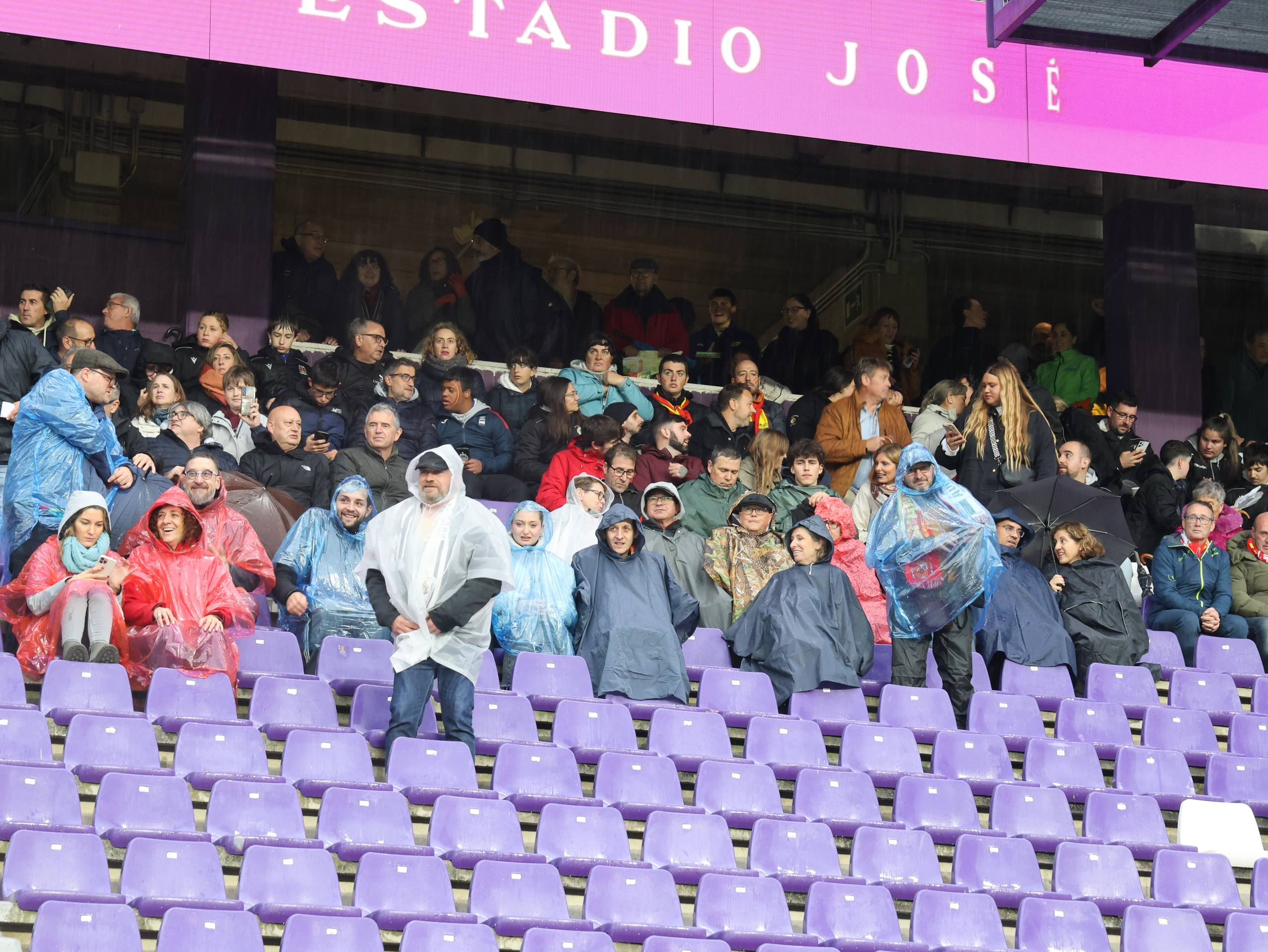 La derrota de España ante Inglaterra A en Zorrilla, en imágenes