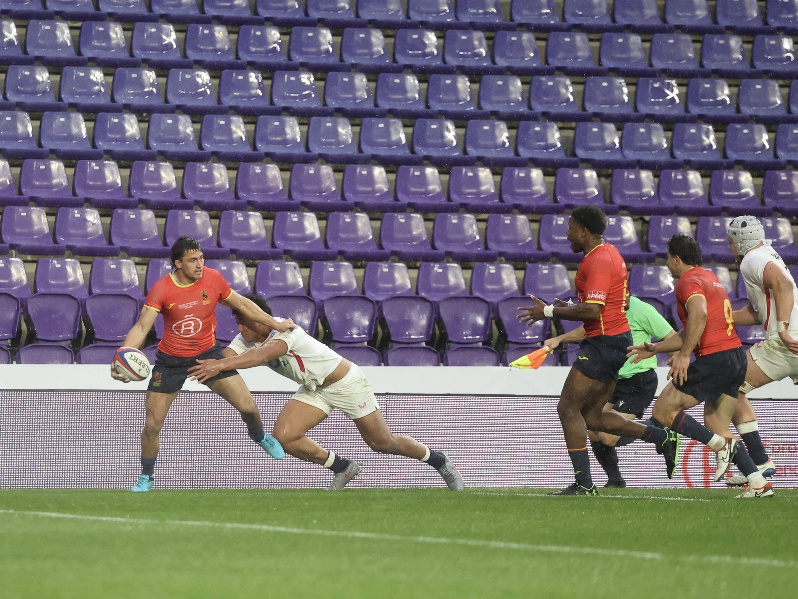 La derrota de España ante Inglaterra A en Zorrilla, en imágenes