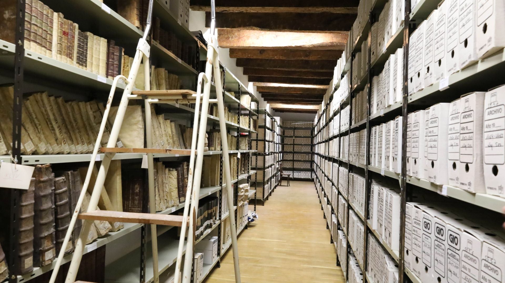 Así es la desconocida Biblioteca de la Catedral de Palencia