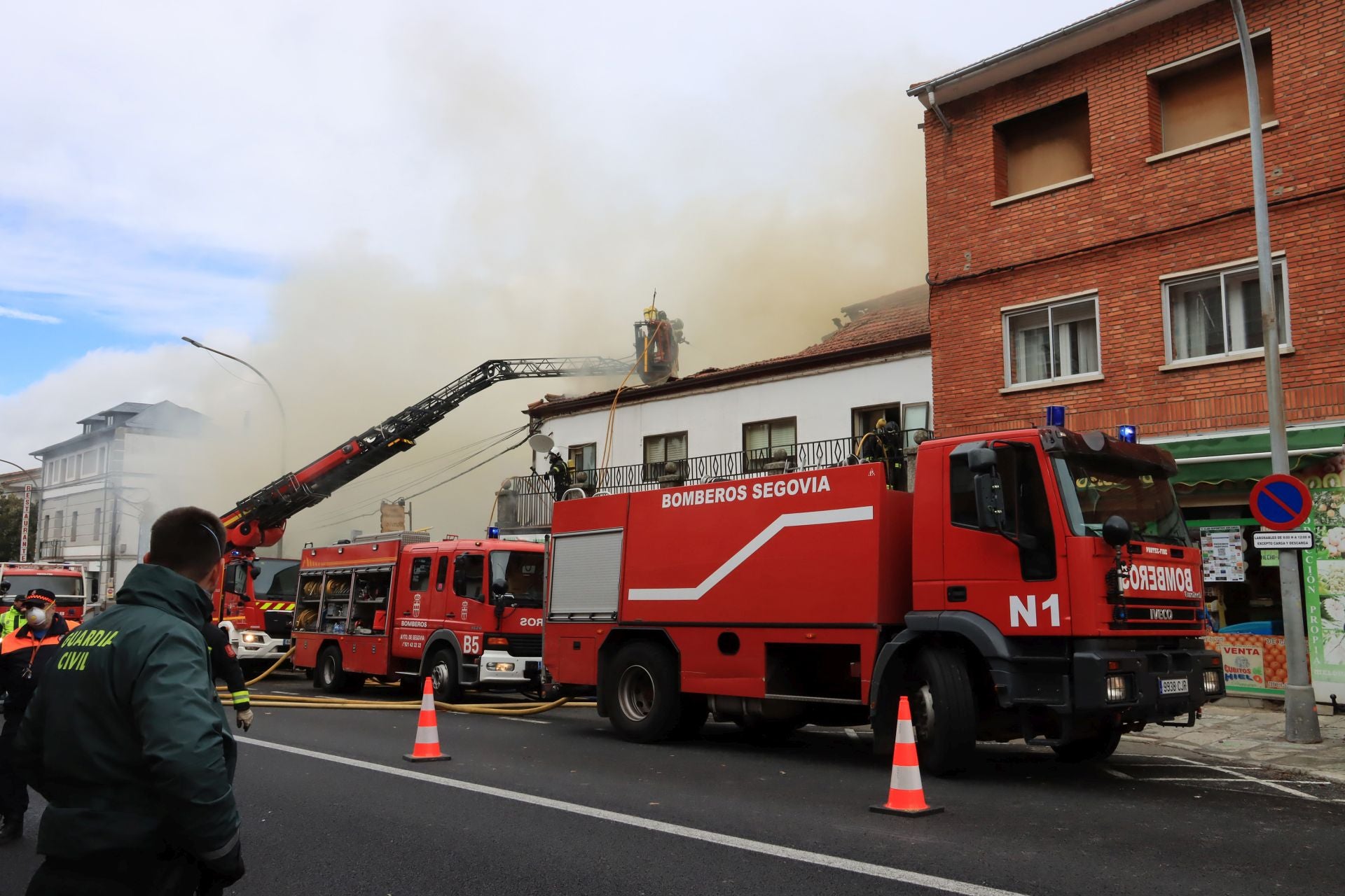 El incendio de San Rafael, en imágenes
