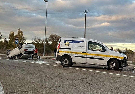 Colisión con una mujer herida en la rotonda de Villanubla