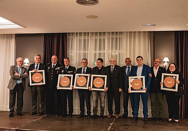 Entidades y personas galardonadas este año con el Plato Solidario del Banco de Alimentos.