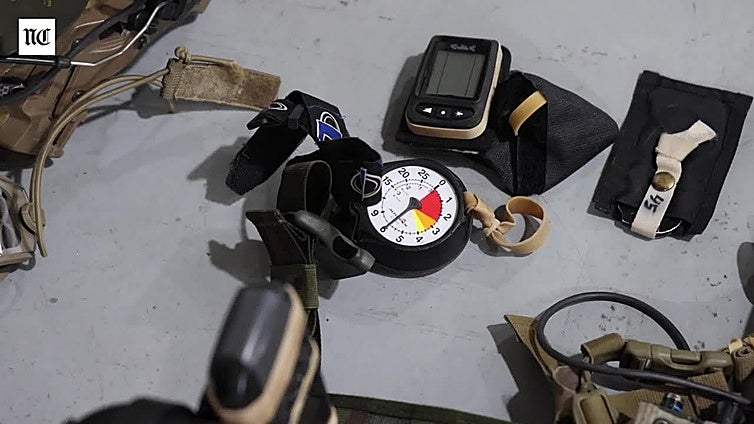 500 paracaidistas del Ejército se instruyen en la base aérea de Villanubla