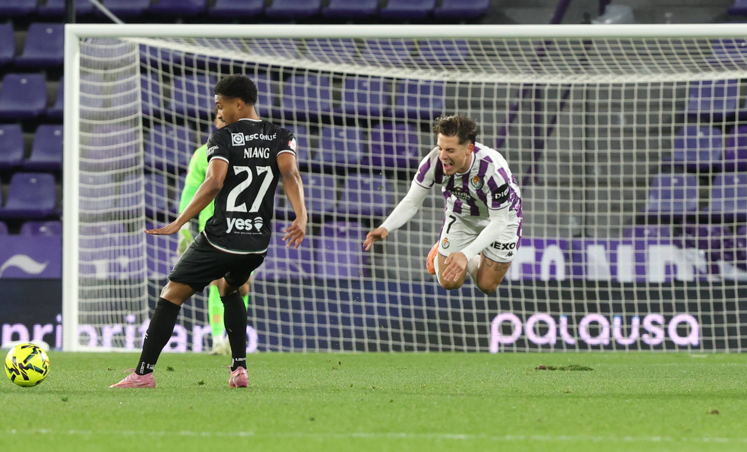 La derrota del Pucela ante el Estrela Amadora, en imágenes