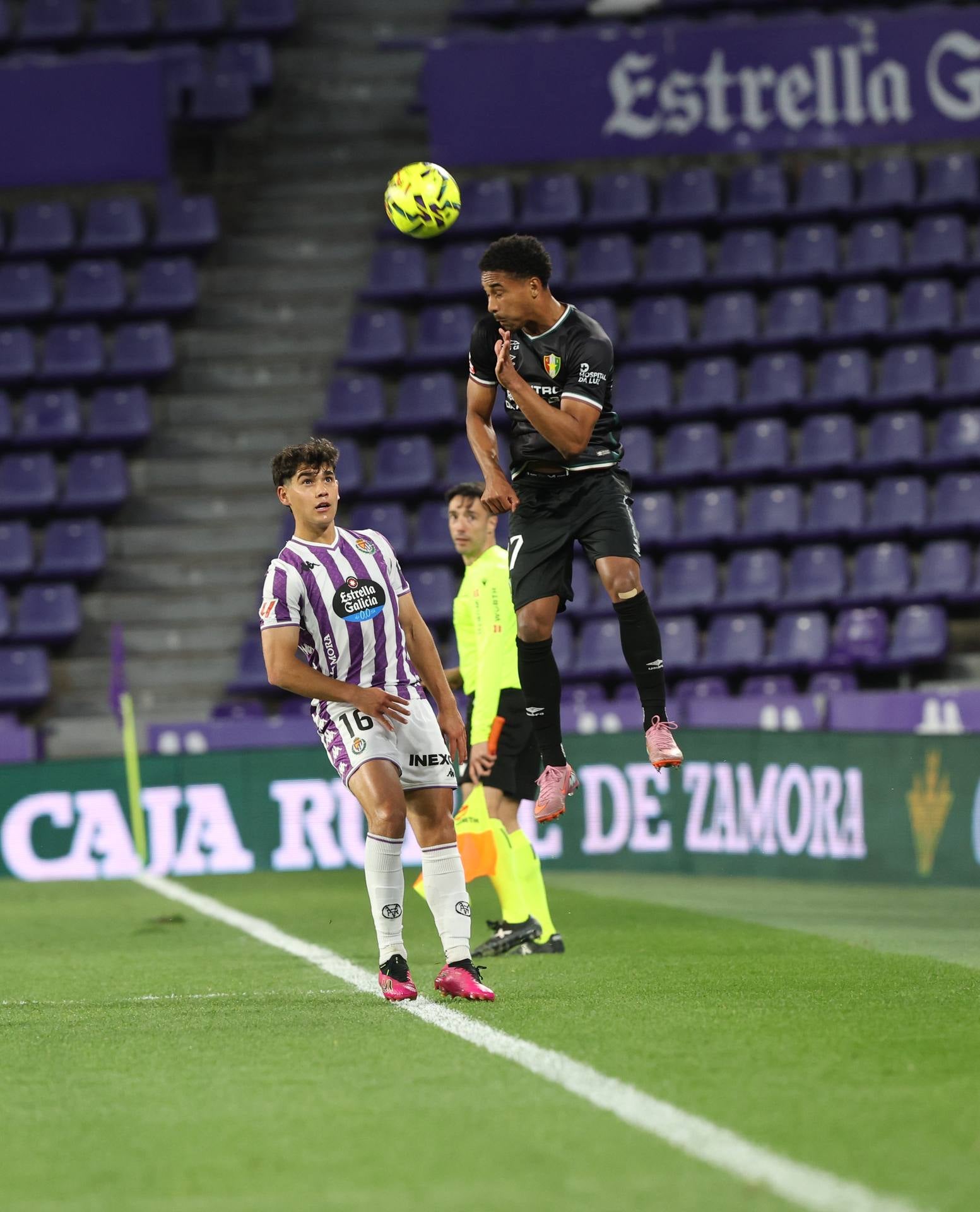 La derrota del Pucela ante el Estrela Amadora, en imágenes