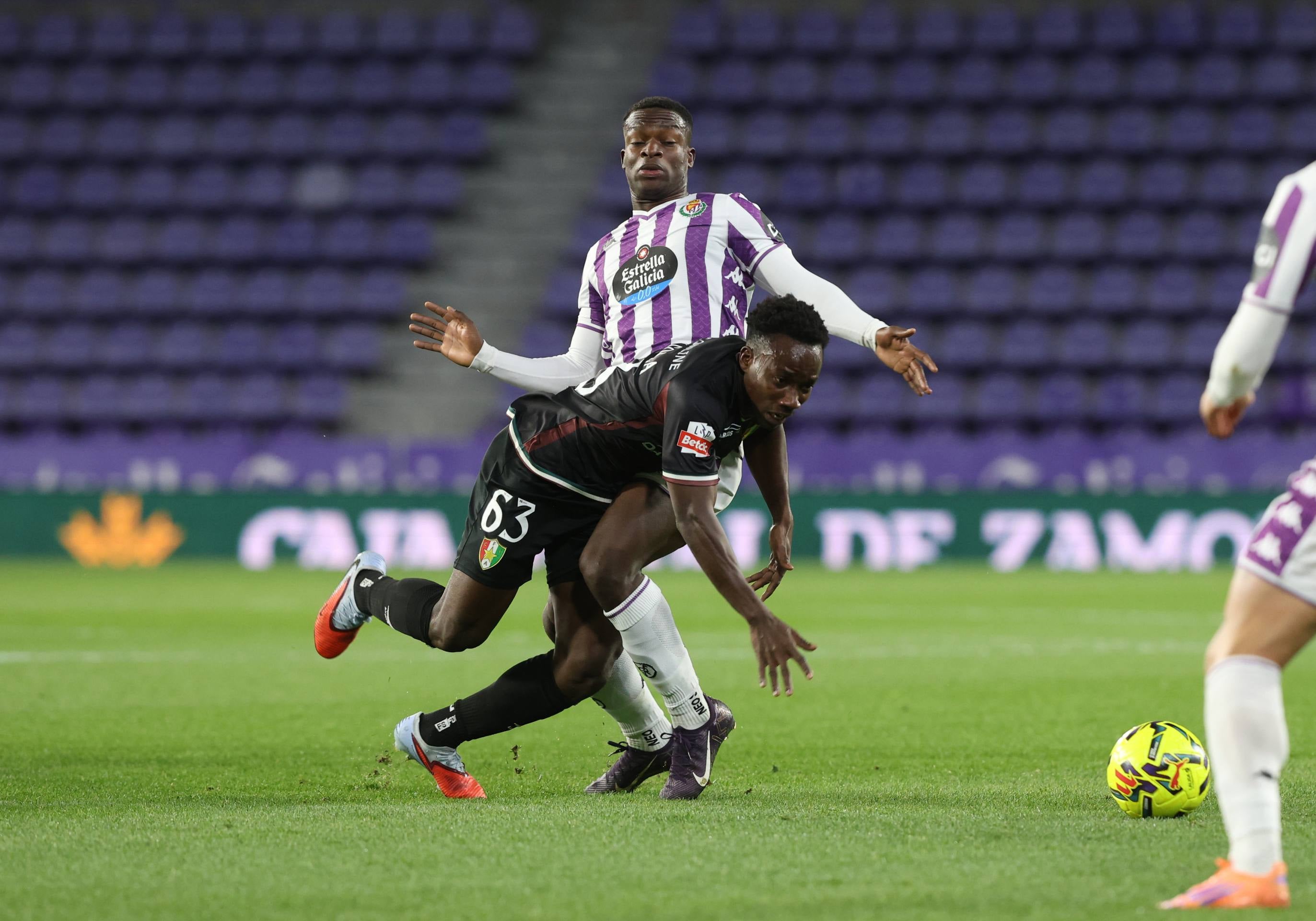 La derrota del Pucela ante el Estrela Amadora, en imágenes