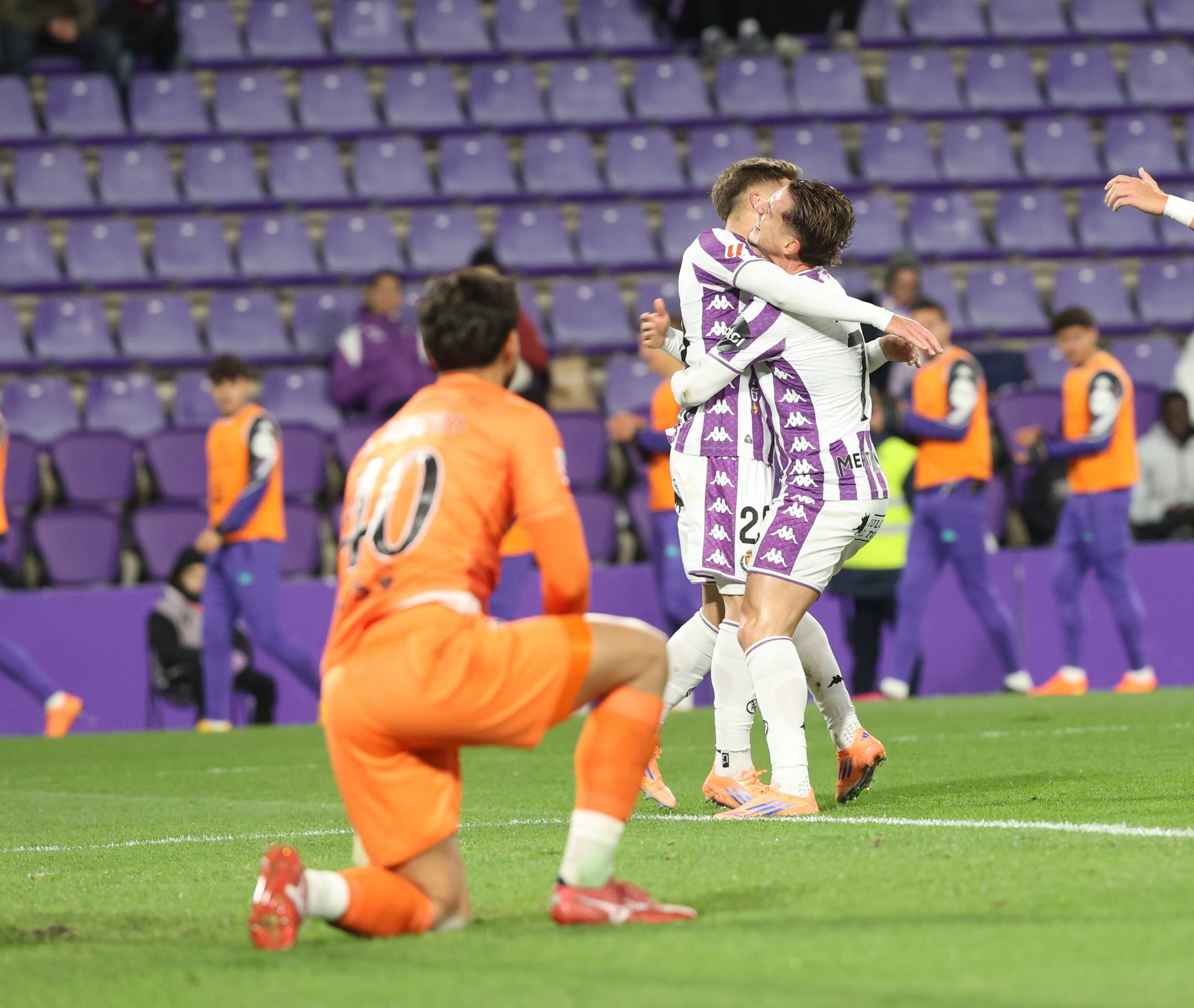 La derrota del Pucela ante el Estrela Amadora, en imágenes