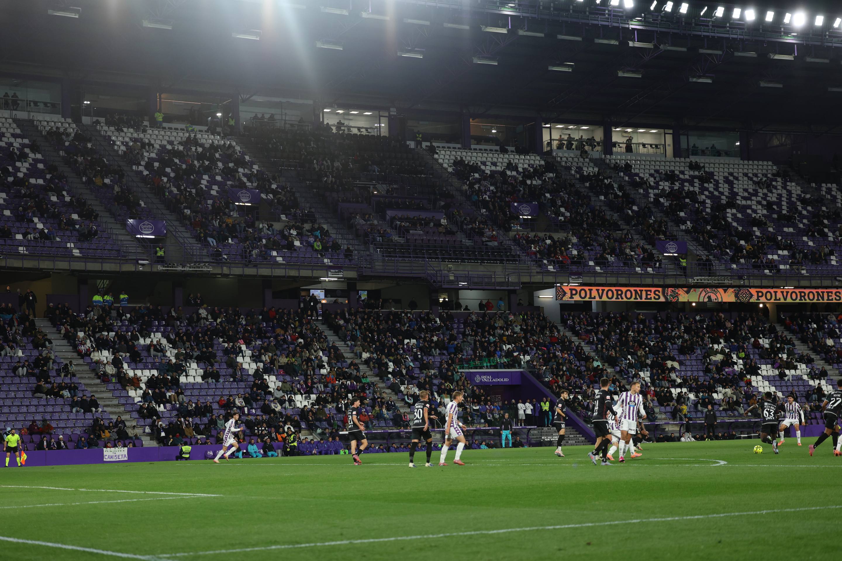 La derrota del Pucela ante el Estrela Amadora, en imágenes