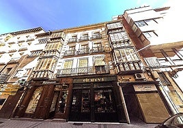 El edificio de la calle Regalado 3, antes de la obra.