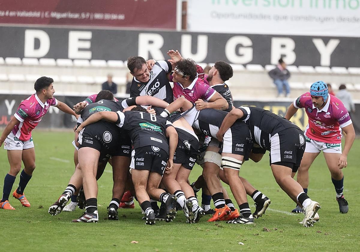Melé entre jugadores del Chami y del VRAC en la final de la Supercopa.