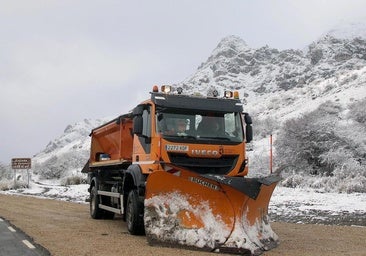 La nieve condiciona la circulación en más de una quincena de carreteras de Castilla y León