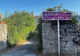 Entrada al monasterio de Santa Klara en Orduña.