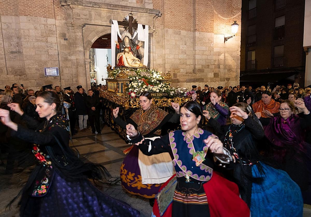 Las imágenes de la procesión de la Virgen de la Piedad en Valladolid