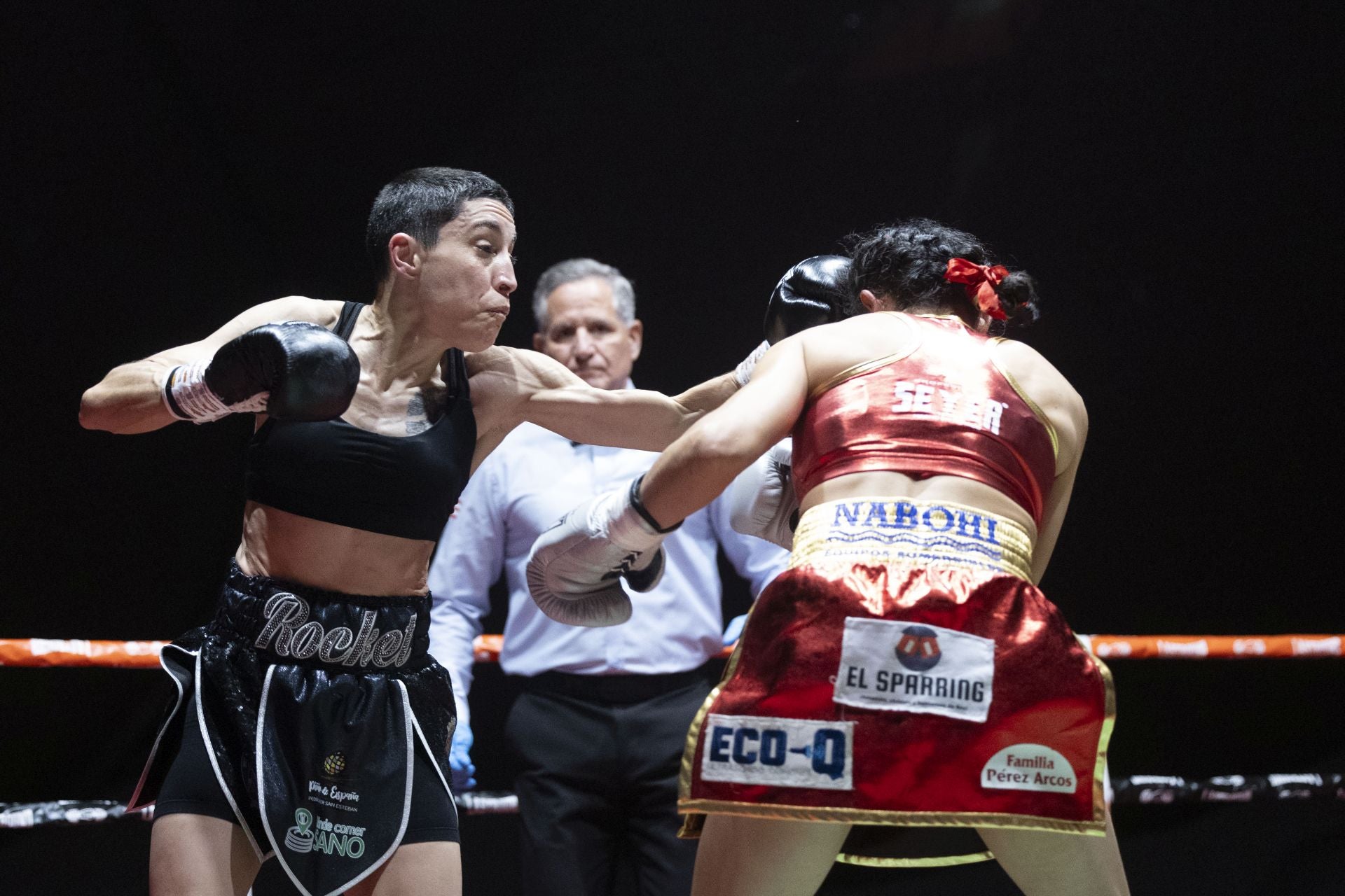 En imágenes la victoria de Isa Rivero, la nueva campeona del mundo de boxeo