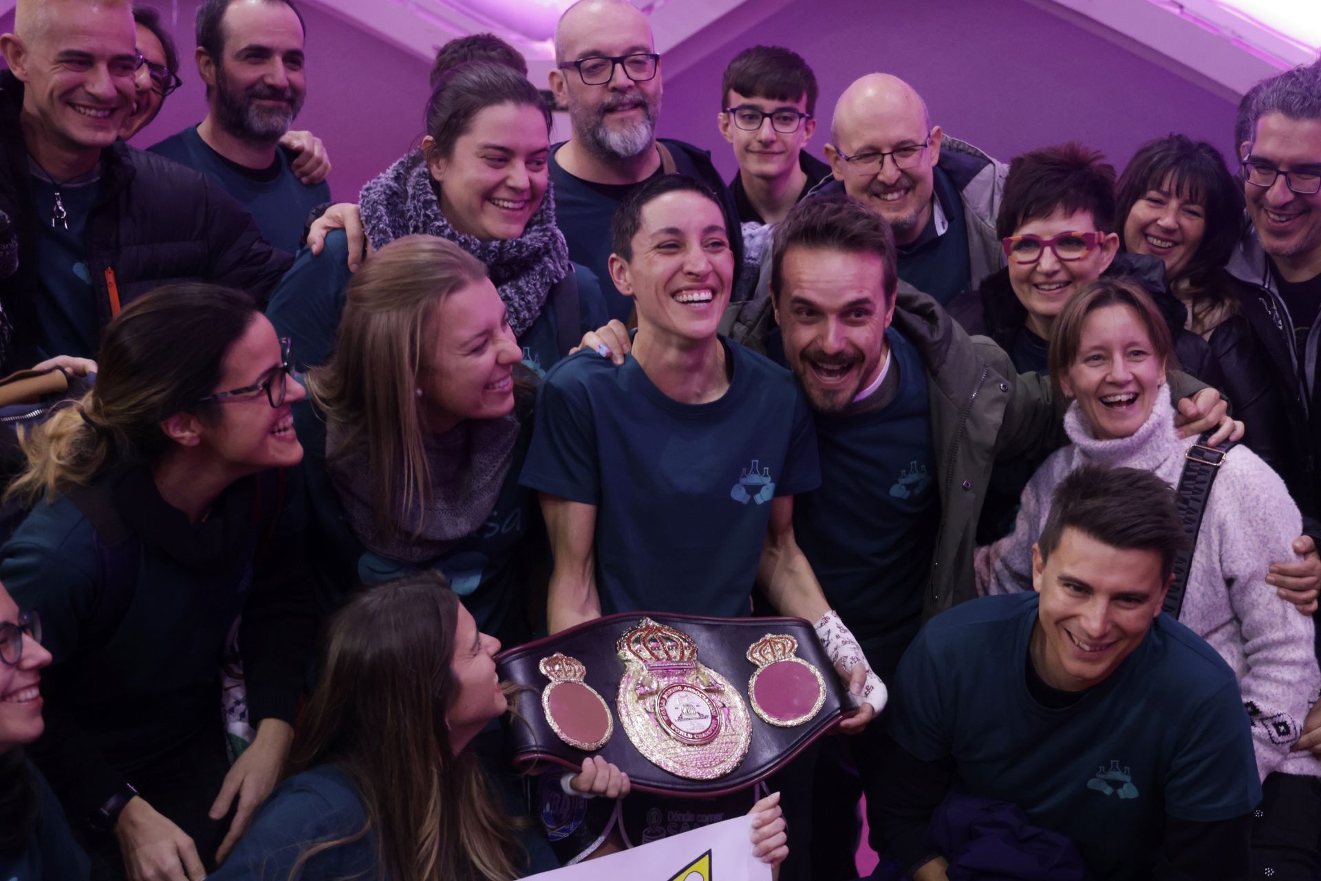 En imágenes la victoria de Isa Rivero, la nueva campeona del mundo de boxeo