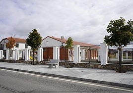 Colegio de Navas de San Antonio, que es uno de los beneficiarios de las ayudas.