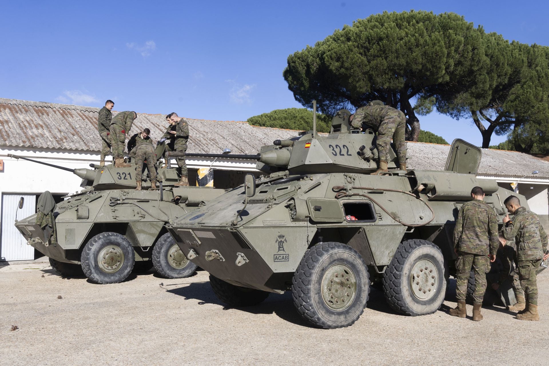 Las imágenes de la formación militar en Valladolid, que celebra el 175 aniversario de la academia