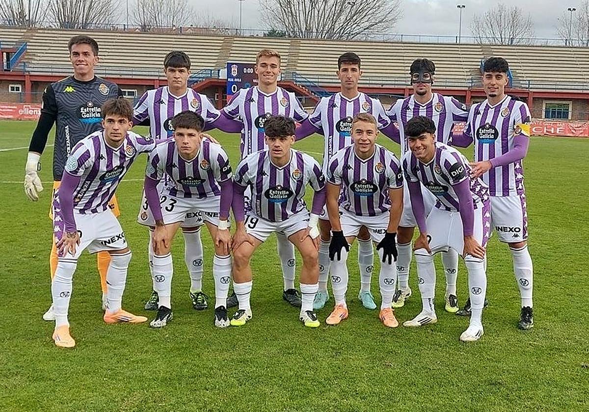 Once con el que saltó el filial blanquivioleta al césped del Adolfo Suárez.