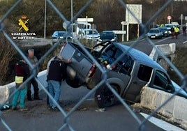 Vehículo que conducía el hombre investigado.