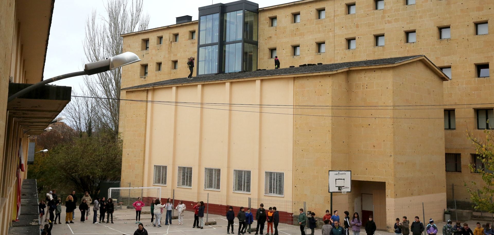 Protesta de los padres de La Aneja