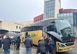 Presentación del nuevo autobús, en Guardo.