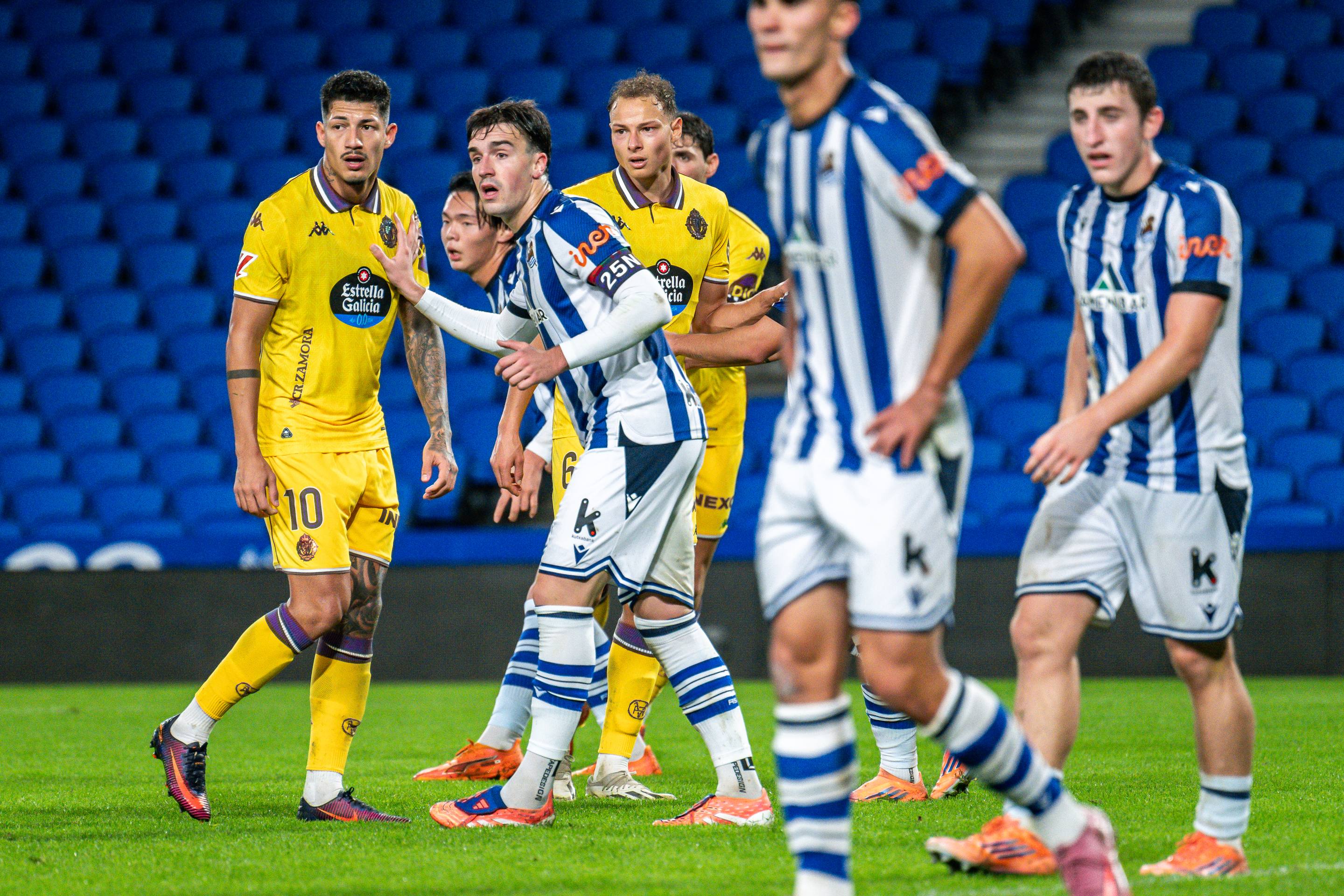 Las imágenes de la derrota ante la Real Sociedad B en Anoeta