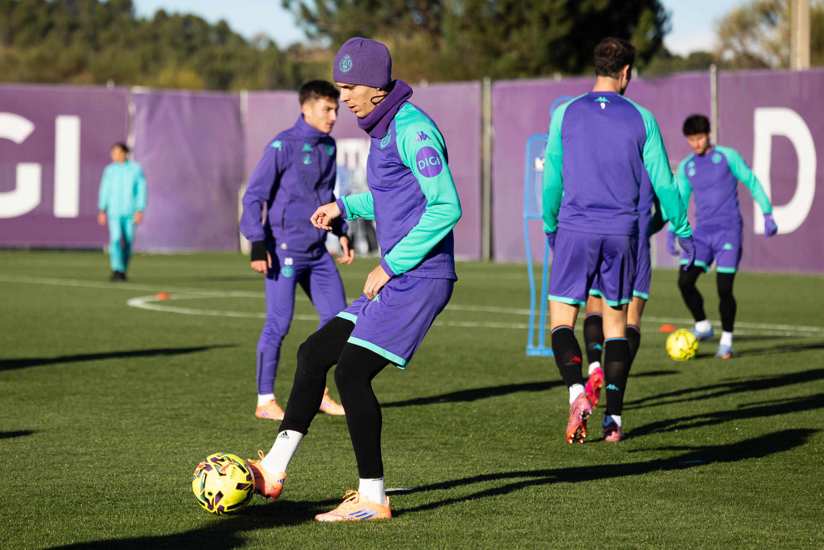 El entrenamiento del Pucela tras la derrota en Anoeta, en imágenes