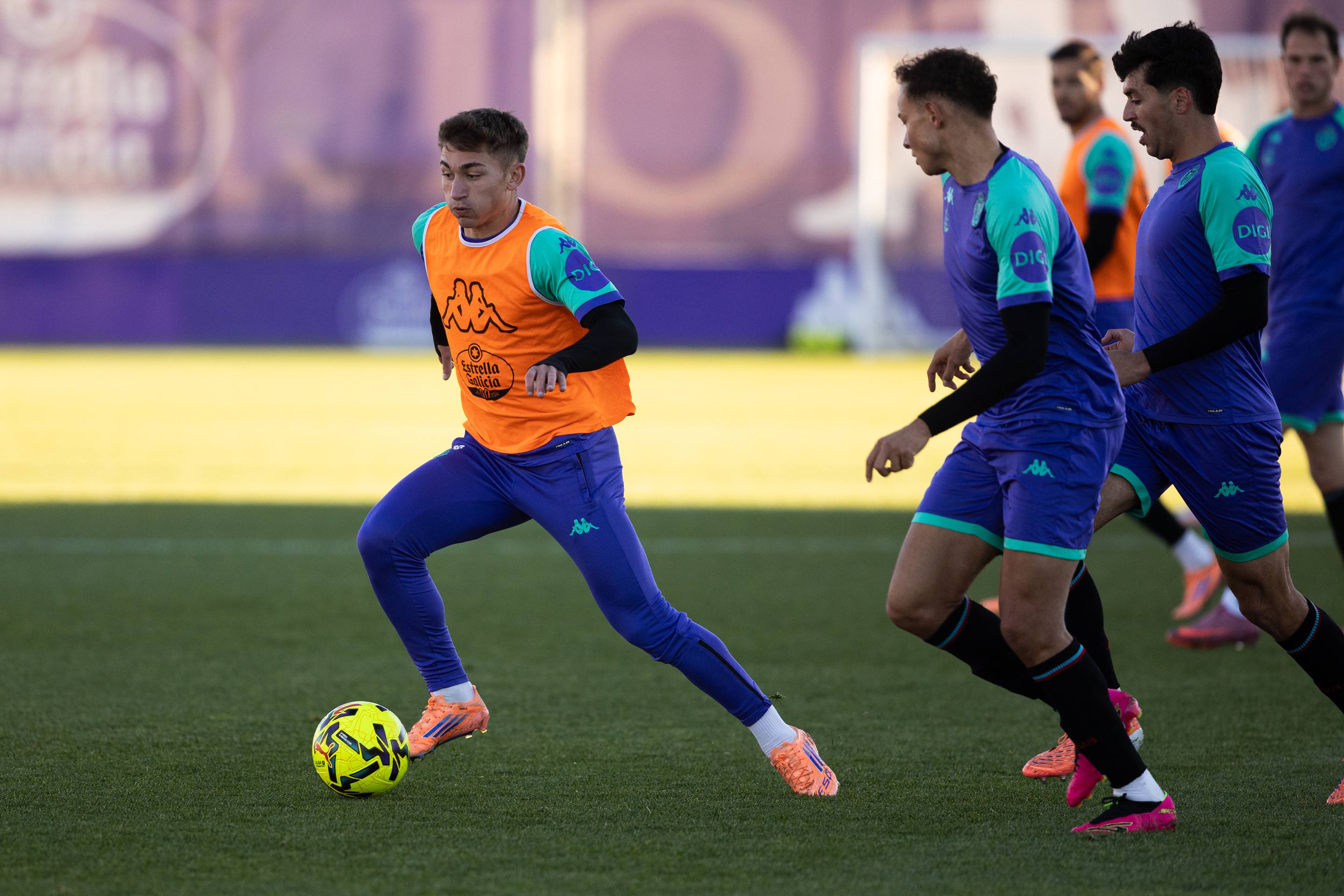 El entrenamiento del Pucela tras la derrota en Anoeta, en imágenes
