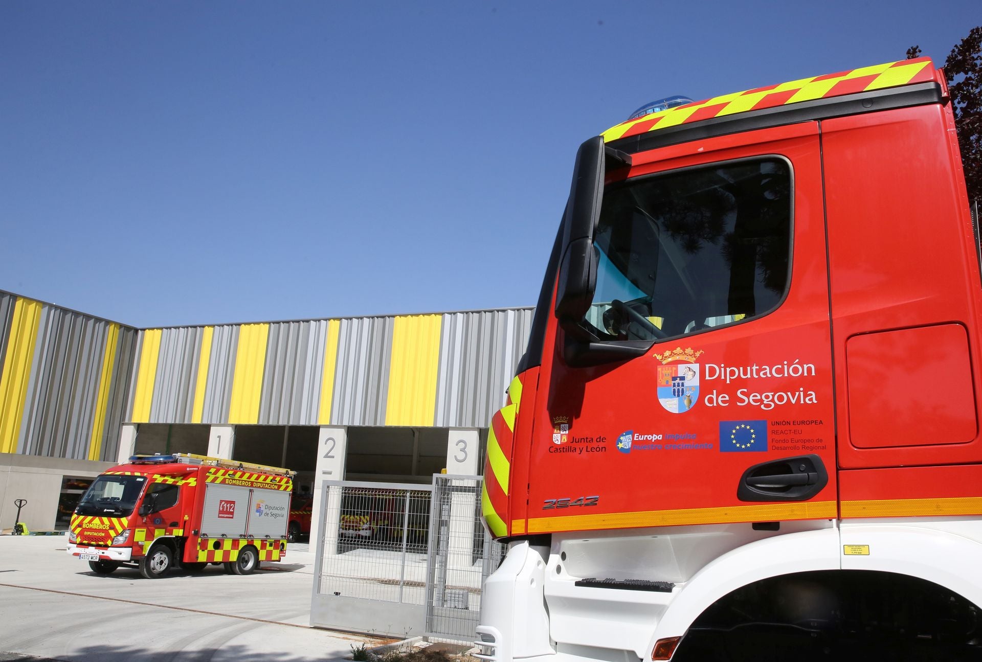 Camiones de bomberos de la Diputación de Segovia.