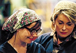 Björk y Deneuve, en 'Bailar en la oscuridad'.