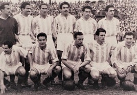Un equipo del Real Valladolid en la temporada 1049-50. De pie: Saso, Lesmes I, Babot, Lesmes II, Ortega, Lasala. Agachados: Revuelta, Coque, Vaquero, Aldecoa y Juanco.